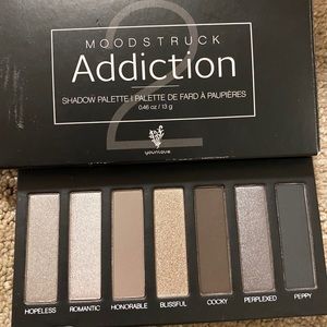 Younique Shadow Palette #2.